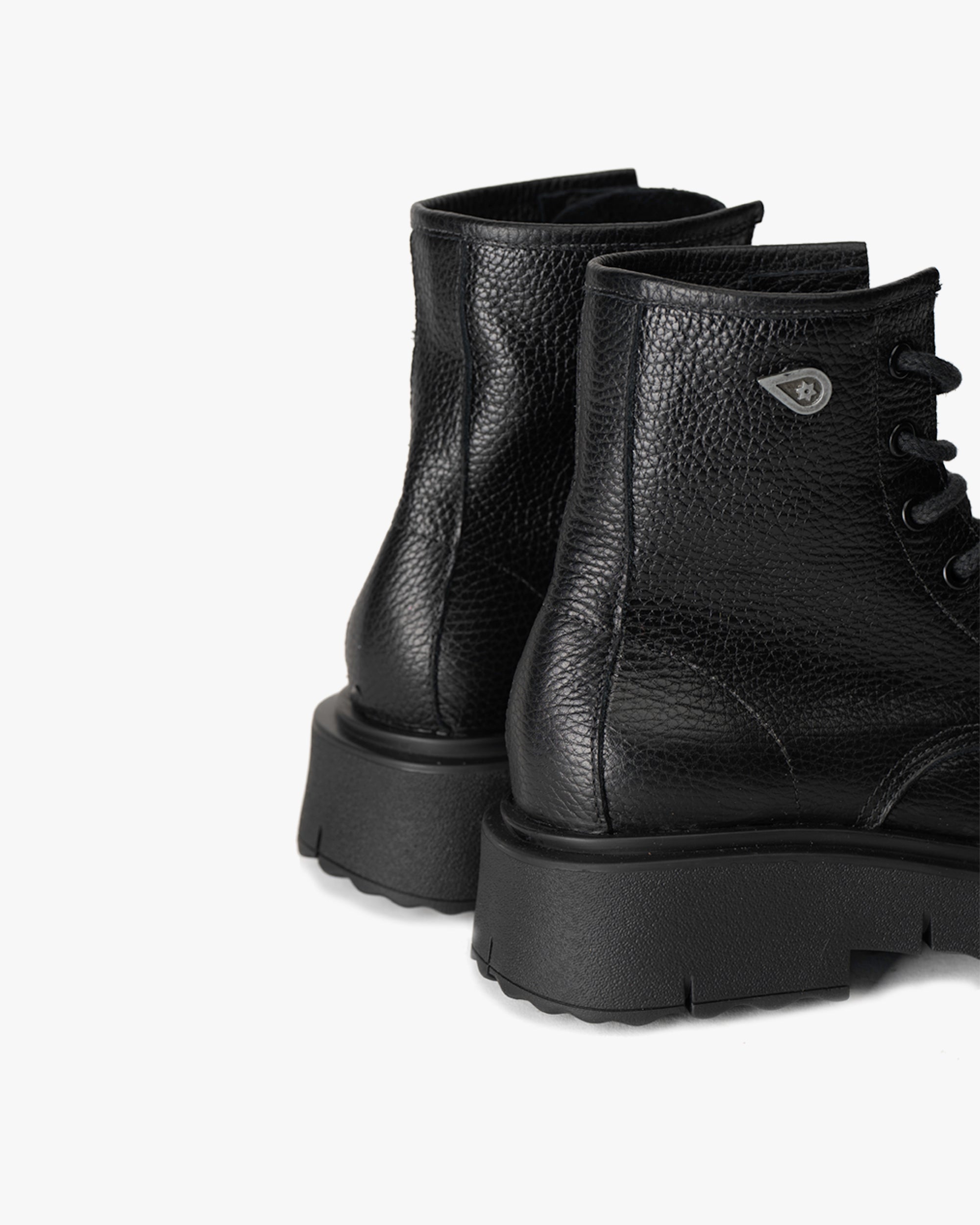 Bototo Cuero Atenea Negro Caviar Landazuri