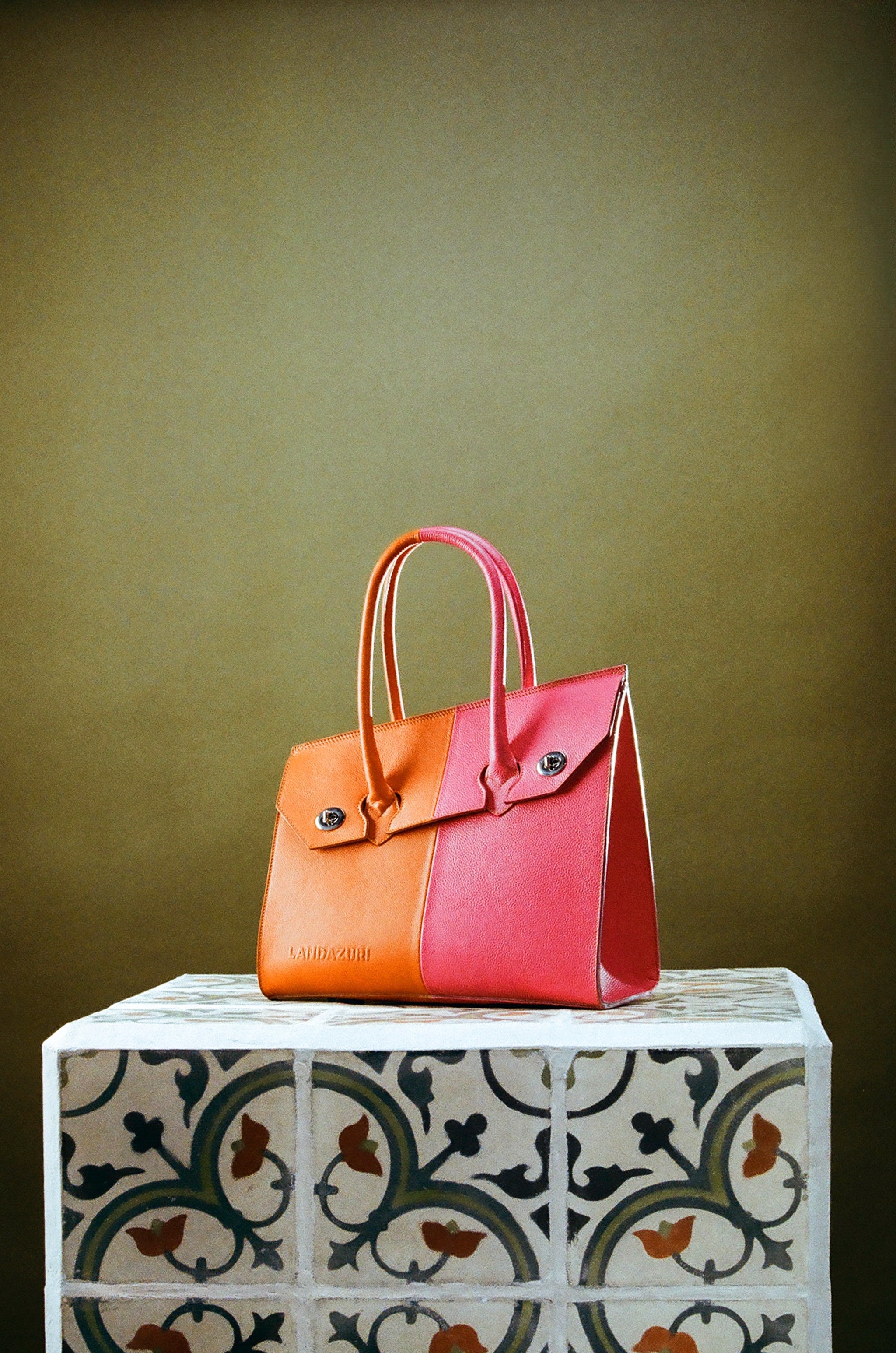 Cartera de Mano Bi Rosa Naranja Landazuri