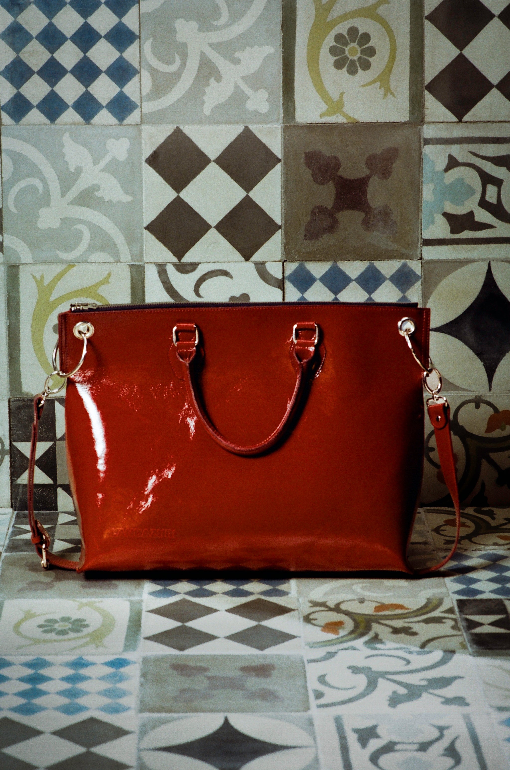 Bolso de Diseñador Tinto Landazuri